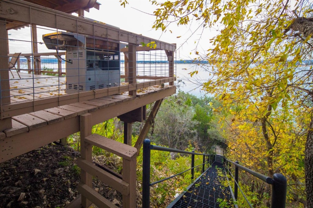 Water'S Edge Retreat Home Main image